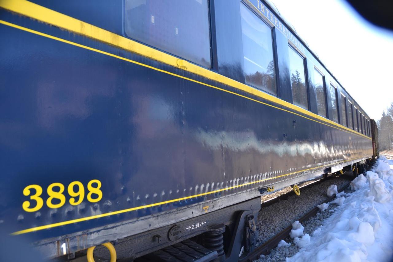 ホテルLe Train Des Reves Dracy-Saint-Loup エクステリア 写真